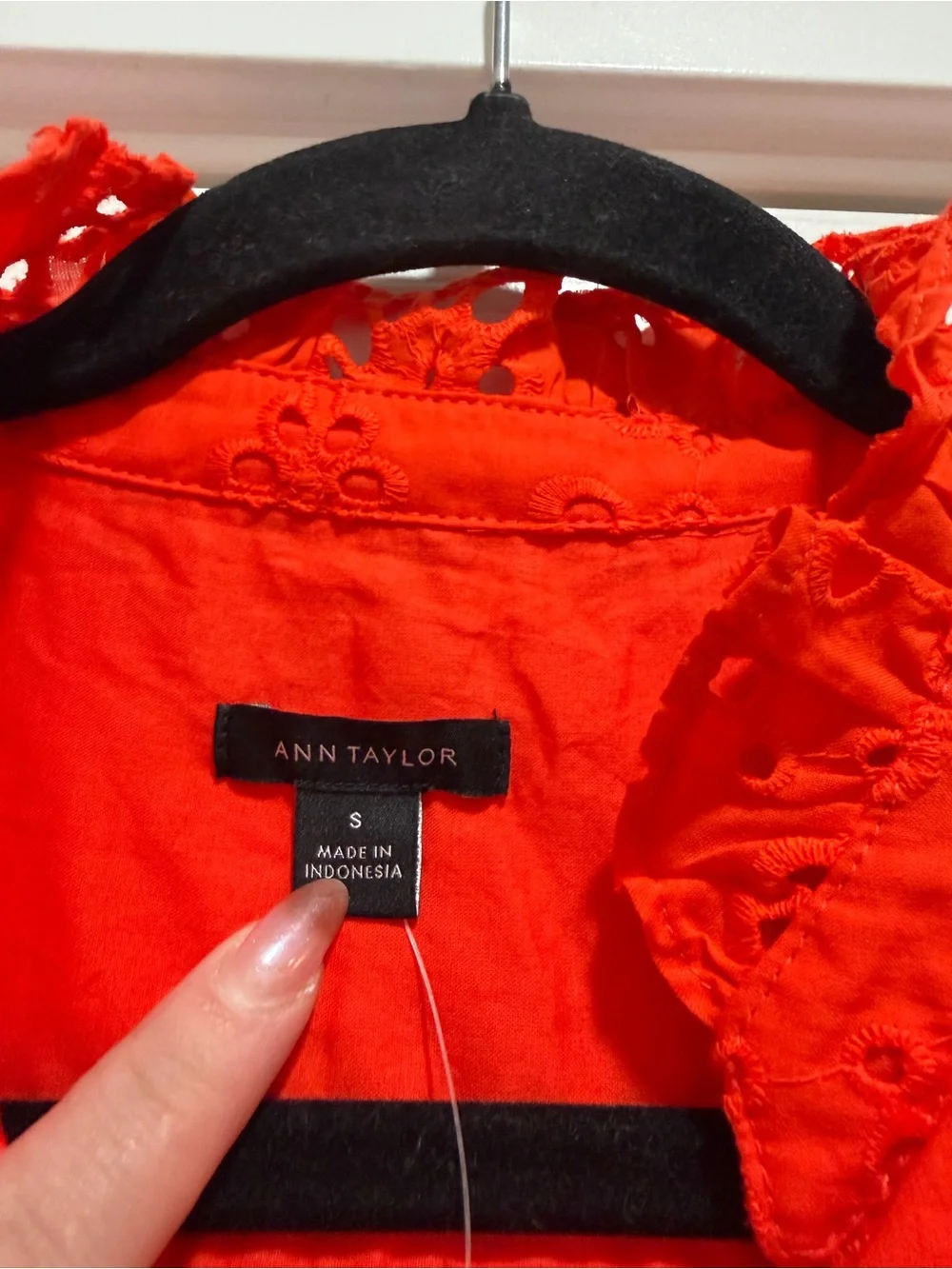 NWT Ann Taylor Red Eyelet Button-Up Blouse Size Small